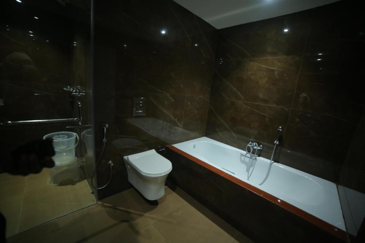 Sree Fortune Grand, Tadepalli Hotel Tadepalle ภายนอก รูปภาพ