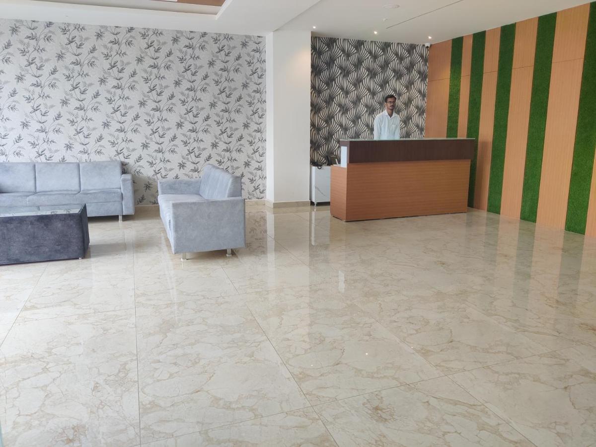 Sree Fortune Grand, Tadepalli Hotel Tadepalle ภายนอก รูปภาพ
